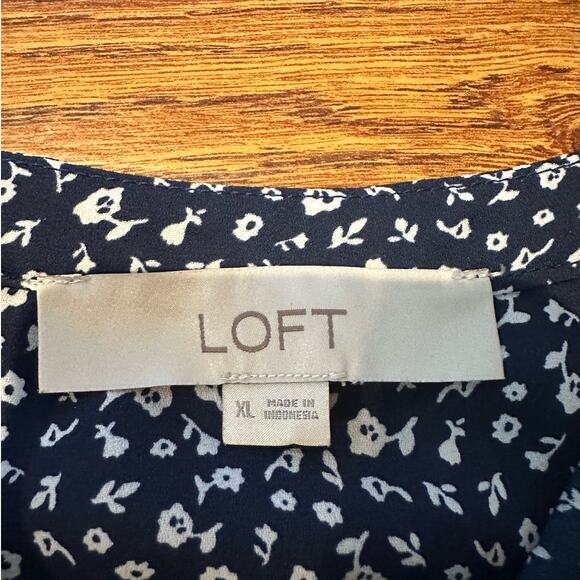 Loft Women's Casual Summer Blouse Navy Blue and White Size XL Chic Workwear - Picture 6 of 7